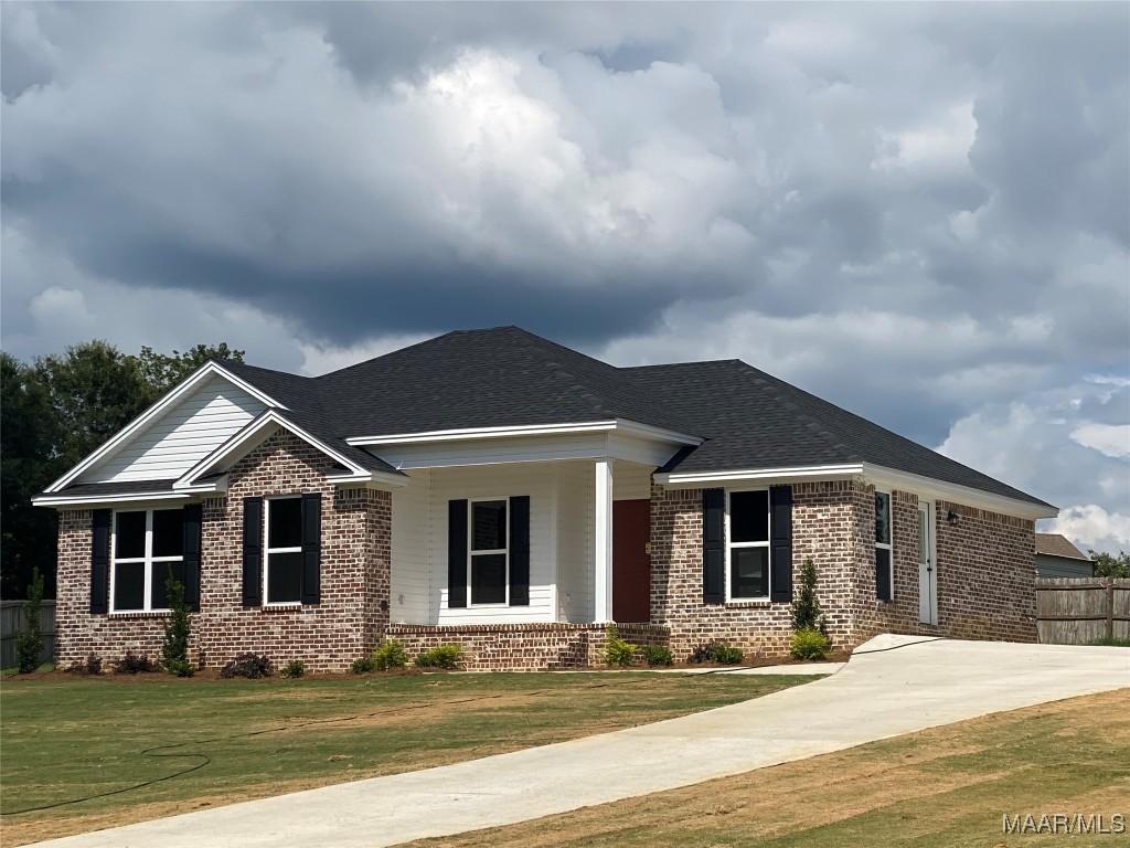40 Autumn Trail Cir, Wetumpka, AL 36092 - photo 2