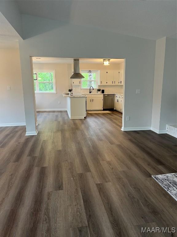 267 County Road 65th Rd, Valley Grande, AL 36701 - unfurnished living room with vaulted ceiling and dark wood finished floors