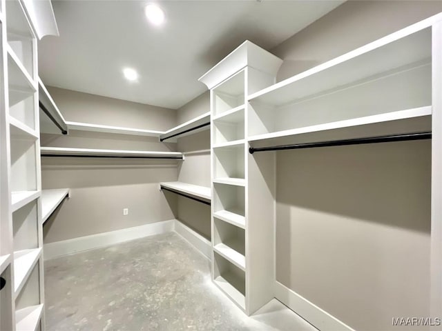1150 Southern Hills Dr, Wetumpka, AL 36093 - view of walk in closet