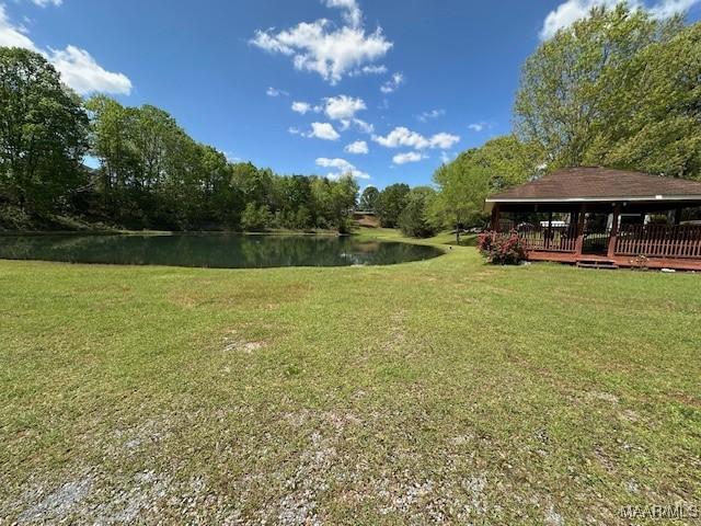 1518 White Cloud Dr, Deatsville, AL 36022 - view of yard featuring a water view