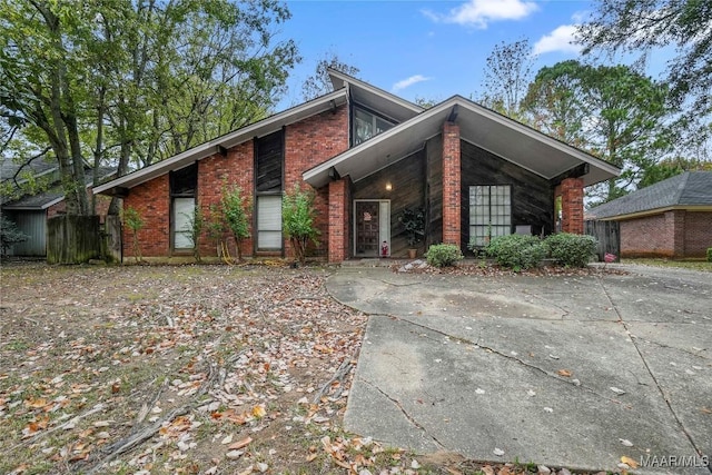 5724 Carriage Brook Rd, Montgomery, AL 36116 - photo 1