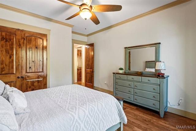 177 Tankersley Rd, Wetumpka, AL 36092 - bedroom featuring dark wood-style floors, baseboards, crown molding, and ceiling fan
