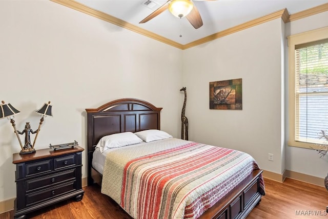 177 Tankersley Rd, Wetumpka, AL 36092 - bedroom with crown molding, visible vents, ceiling fan, and wood finished floors