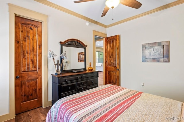 177 Tankersley Rd, Wetumpka, AL 36092 - bedroom featuring a ceiling fan, dark wood finished floors, and ornamental molding