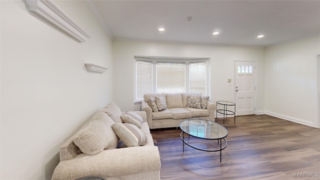 2045 Gorgas St, Montgomery, AL 36106 - living area featuring ornamental molding, baseboards, recessed lighting, and wood finished floors
