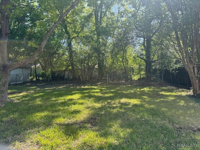 2045 Gorgas St, Montgomery, AL 36106 - view of yard featuring a fenced backyard