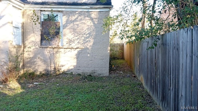12 E Fairview Ave, Montgomery, AL 36105 - view of side of property with a fenced backyard