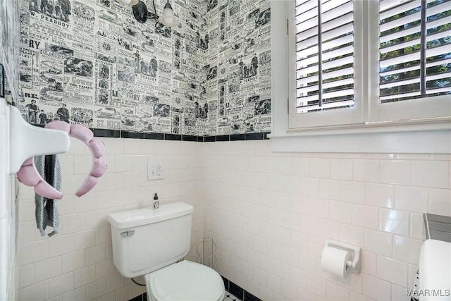 100 S Franklin Ave, Luverne, AL 36049 - half bath with tile walls and toilet