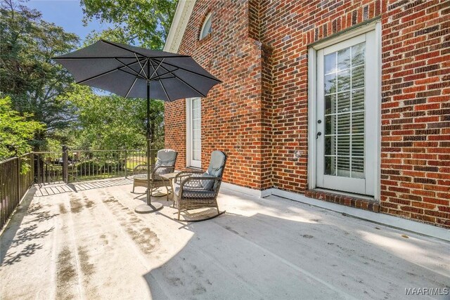 100 S Franklin Ave, Luverne, AL 36049 - view of patio with fence