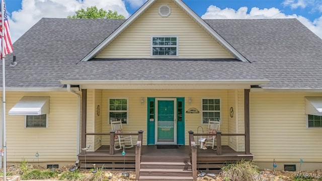 733 Cartwright Rd, Titus, AL 36080 - bungalow-style home featuring covered porch, crawl space, and roof with shingles