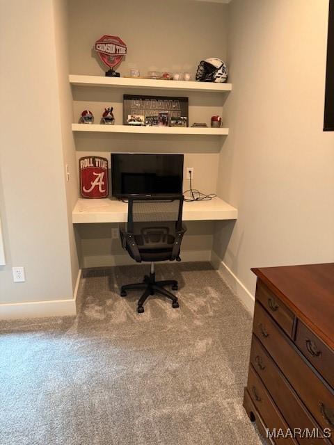 169 Foxfire Ct, Wetumpka, AL 36092 - office space with carpet flooring, baseboards, and built in desk