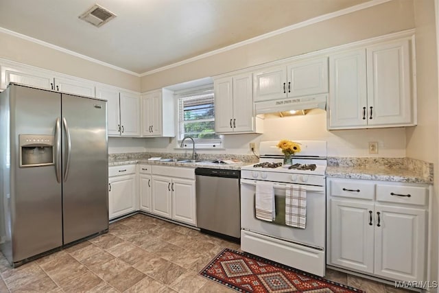 kitchen featuring white cabinets, crown molding, stainless steel appliances, under cabinet range hood, and visible vents
