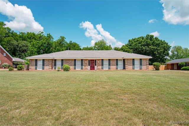 206 Choctaw Dr, Montgomery, AL 36117 - ranch-style home featuring a front yard and brick siding