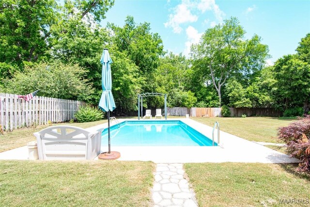 206 Choctaw Dr, Montgomery, AL 36117 - view of pool featuring view of scattered trees