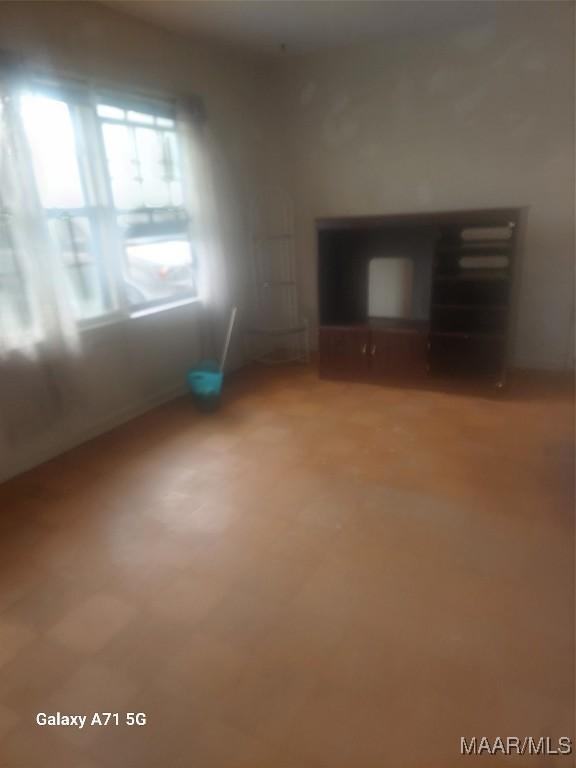 4709 S Court St, Montgomery, AL 36105 - view of unfurnished living room