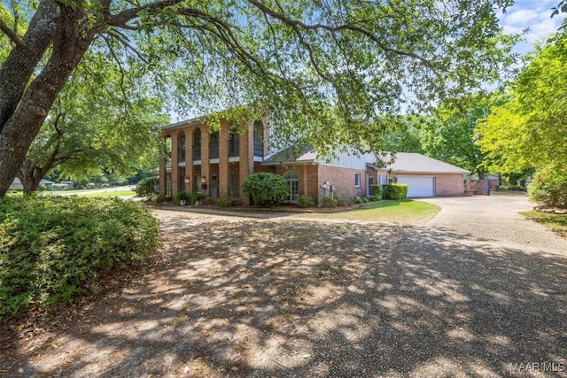 1520 Meriwether Rd, Montgomery, AL 36117 - view of front of home featuring brick siding and asphalt driveway