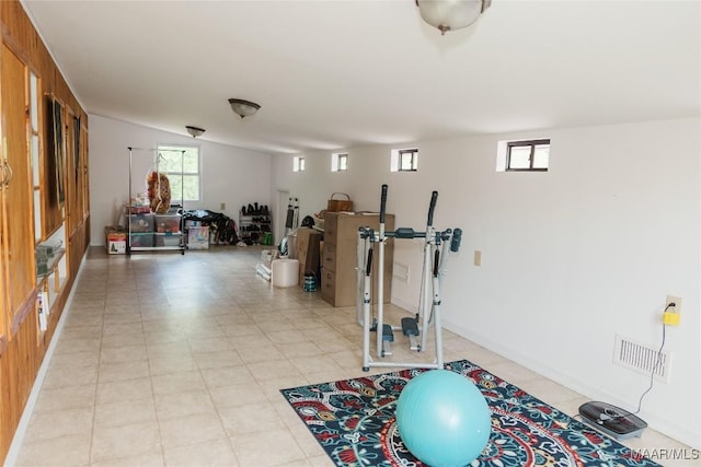 2755 Cherokee Trl, Tallassee, AL 36078 - workout room with visible vents and baseboards