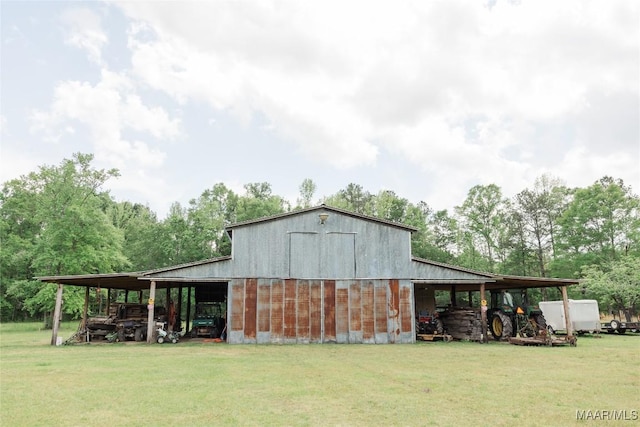 2755 Cherokee Trl, Tallassee, AL 36078 - view of pole building with a yard