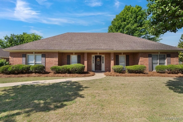 8800 Oak Meadow Ct, Montgomery, AL 36116 - single story home featuring brick siding, a shingled roof, and a front lawn