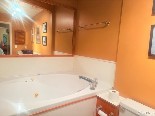 3037 Willow Lane Dr, Montgomery, AL 36109 - full bath featuring toilet and a bath
