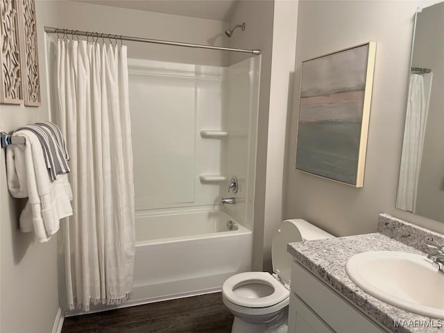 178 Canal Xing, Wetumpka, AL 36092 - full bath featuring vanity, toilet, shower / tub combo with curtain, and wood finished floors