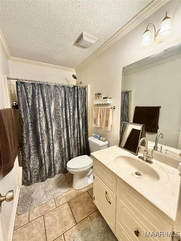 109 Lashley Dr, Selma, AL 36701 - bathroom with toilet, curtained shower, ornamental molding, a textured ceiling, and visible vents