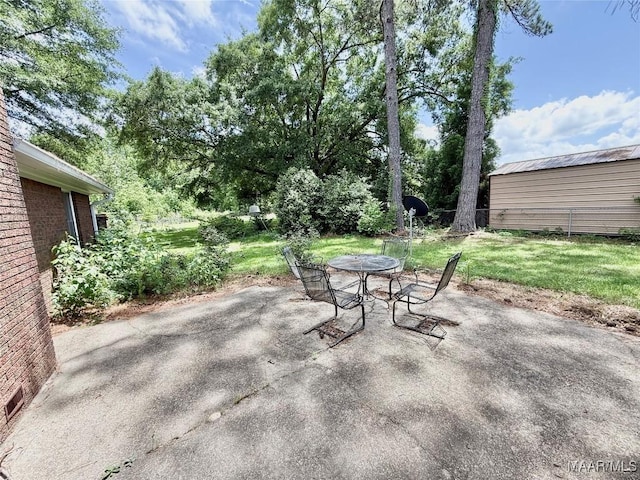109 Lashley Dr, Selma, AL 36701 - view of patio featuring outdoor dining space