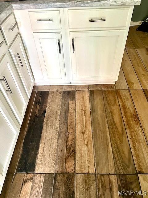 185 Conley Cir, Montgomery, AL 36110 - detailed view of wood finished floors