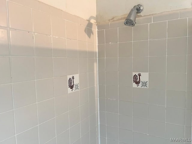 3600 Hunting Creek Rd, Montgomery, AL 36116 - bathroom view of a tile shower