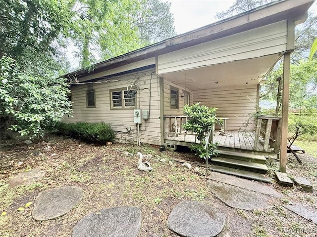 2121 Lauderdale St, Selma, AL 36701 - back of property featuring a deck
