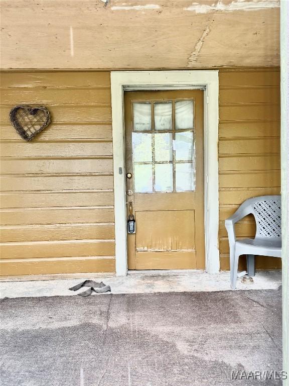 2121 Lauderdale St, Selma, AL 36701 - view of doorway to property