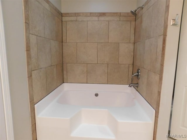 full bath with shower / tub combination