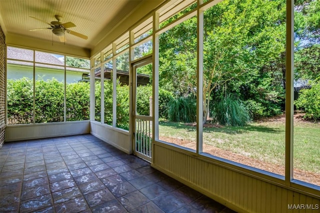 3412 Oak Grove Cir, Montgomery, AL 36116 - unfurnished sunroom with a ceiling fan