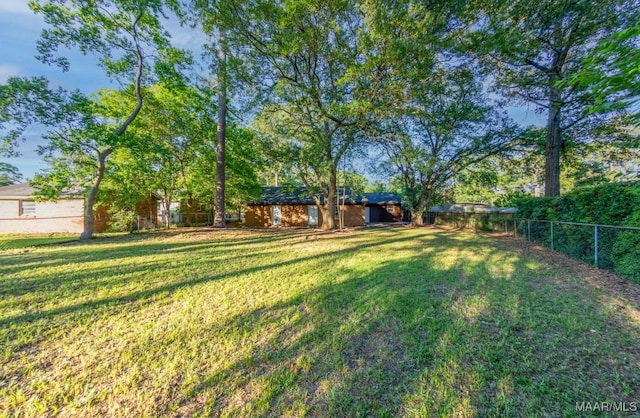 362 Bellehurst Dr, Montgomery, AL 36109 - view of fenced backyard