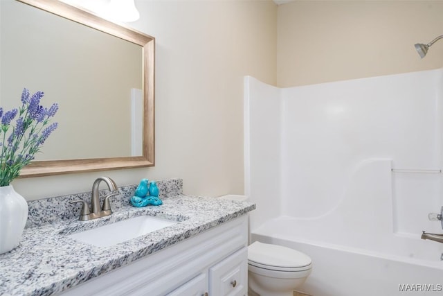 2224 Halcyon Blvd, Montgomery, AL 36117 - bathroom with vanity, toilet, and tub / shower combination