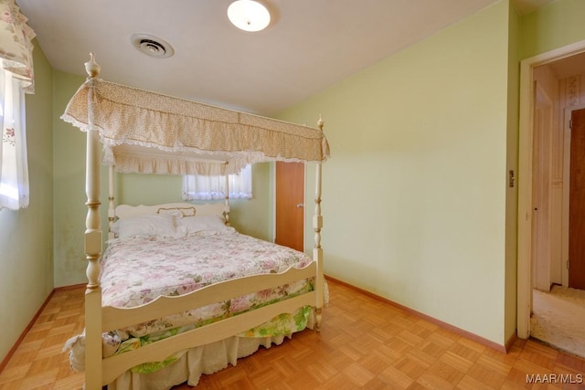 205 9th Ave, Selma, AL 36701 - bedroom with baseboards