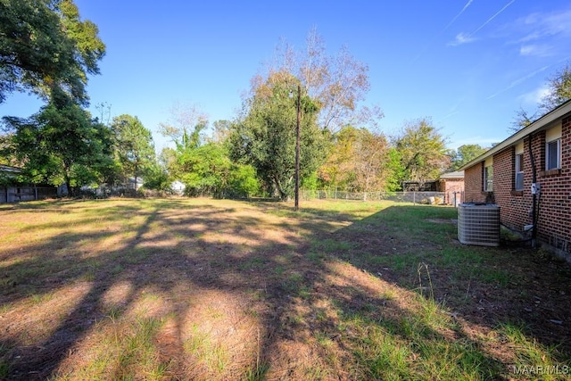 205 9th Ave, Selma, AL 36701 - view of yard with cooling unit