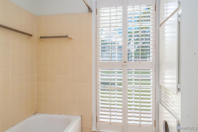 2527 Hermitage Dr, Montgomery, AL 36111 - bathroom featuring bathing tub / shower combination