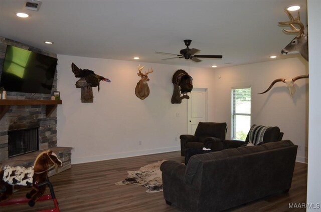 7330 Butler Mill Rd, Ramer, AL 36069 - living area featuring ceiling fan, wood finished floors, a fireplace, baseboards, and recessed lighting