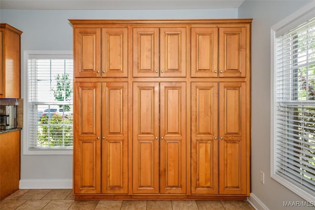 detailed view of baseboards