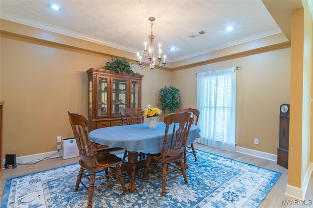 705 Yellowstone Dr, Prattville, AL 36067 - dining room featuring a chandelier, light wood-type flooring, baseboards, crown molding, and recessed lighting
