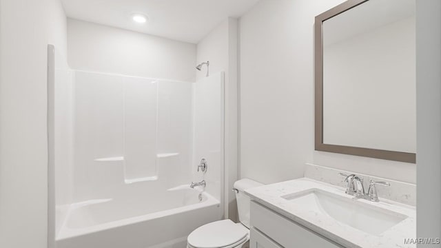 6004 Cunningham Trl, Montgomery, AL 36116 - full bathroom with toilet, vanity, and tub / shower combination