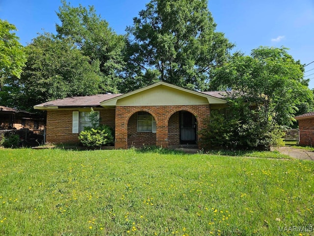 116 Longbrook Dr, Montgomery, AL 36110 - view of front of home featuring a front yard and brick siding