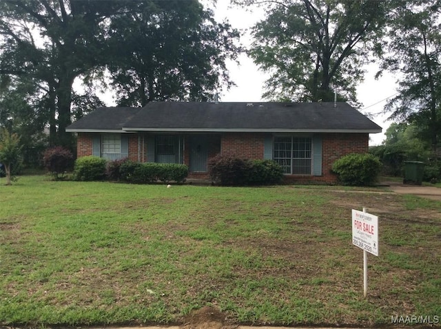 4037 Piedmont Dr, Montgomery, AL 36108 - single story home featuring a front lawn and brick siding