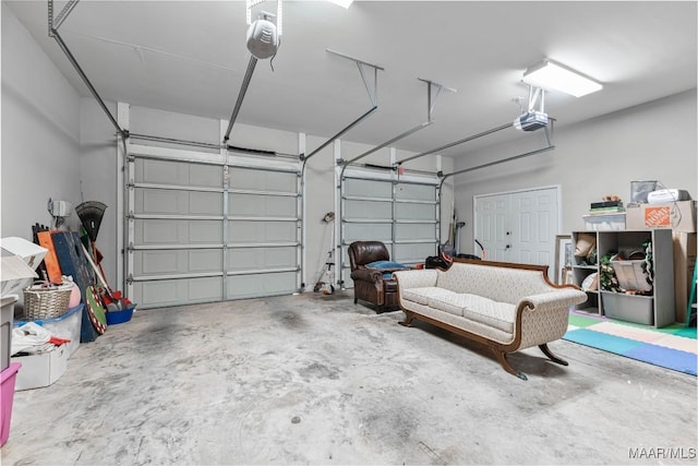8625 Wynford Pl, Montgomery, AL 36117 - garage featuring a garage door opener