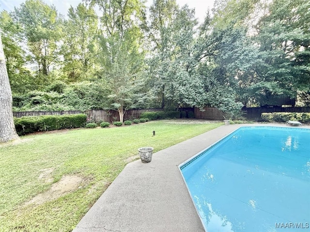 36 Wilkins Rd, Selma, AL 36701 - view of pool with a diving board