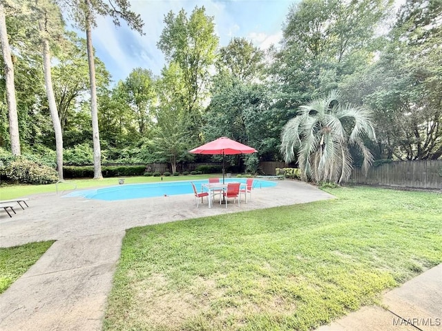 36 Wilkins Rd, Selma, AL 36701 - view of pool with a patio and view of wooded area