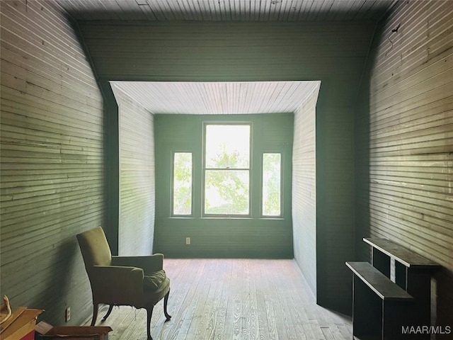 501 Tremont St, Selma, AL 36701 - sitting room featuring light wood-style floors