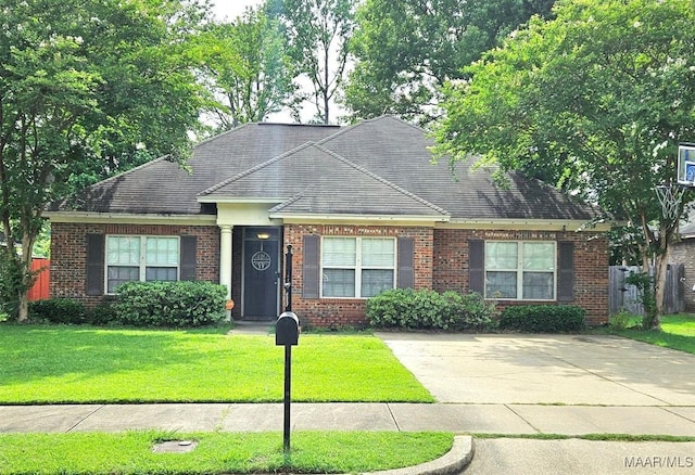 6200 Sycamore Dr, Montgomery, AL 36117 - view of front of property featuring brick siding