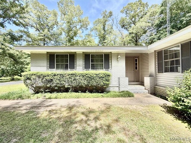 441 County Road 401, Selma, AL 36701 - ranch-style house with brick siding
